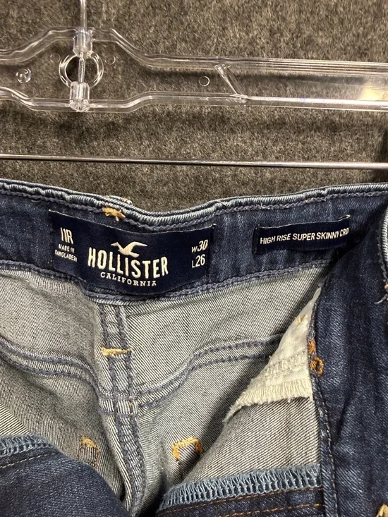 Hollister Distressed Dark Blue Cropped Jeans - Picture 2 of 6
